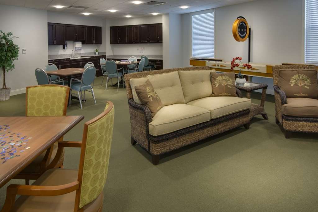 Grand Oaks Palm City Activity Room