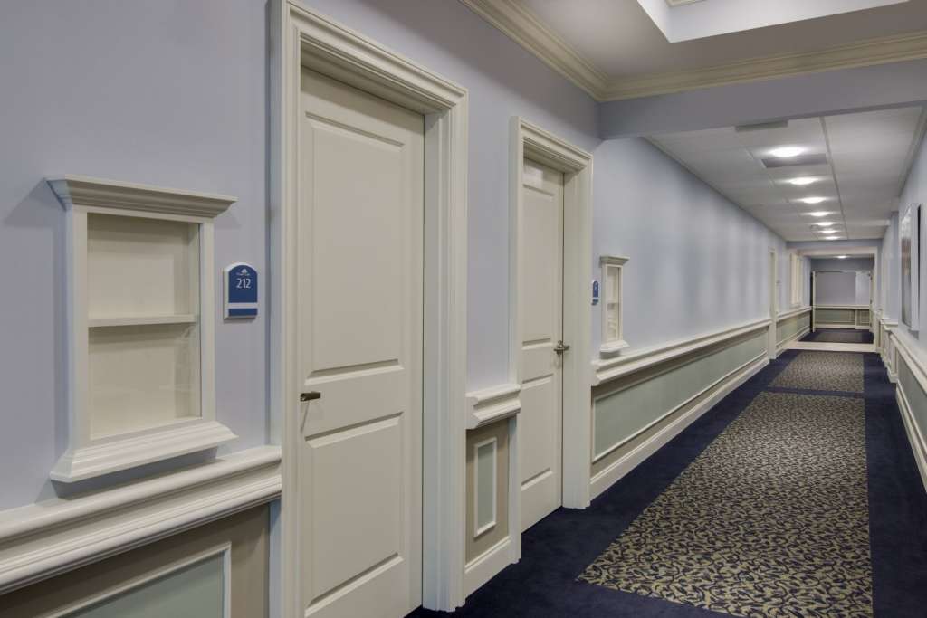 Grand Oaks Palm City Hallway