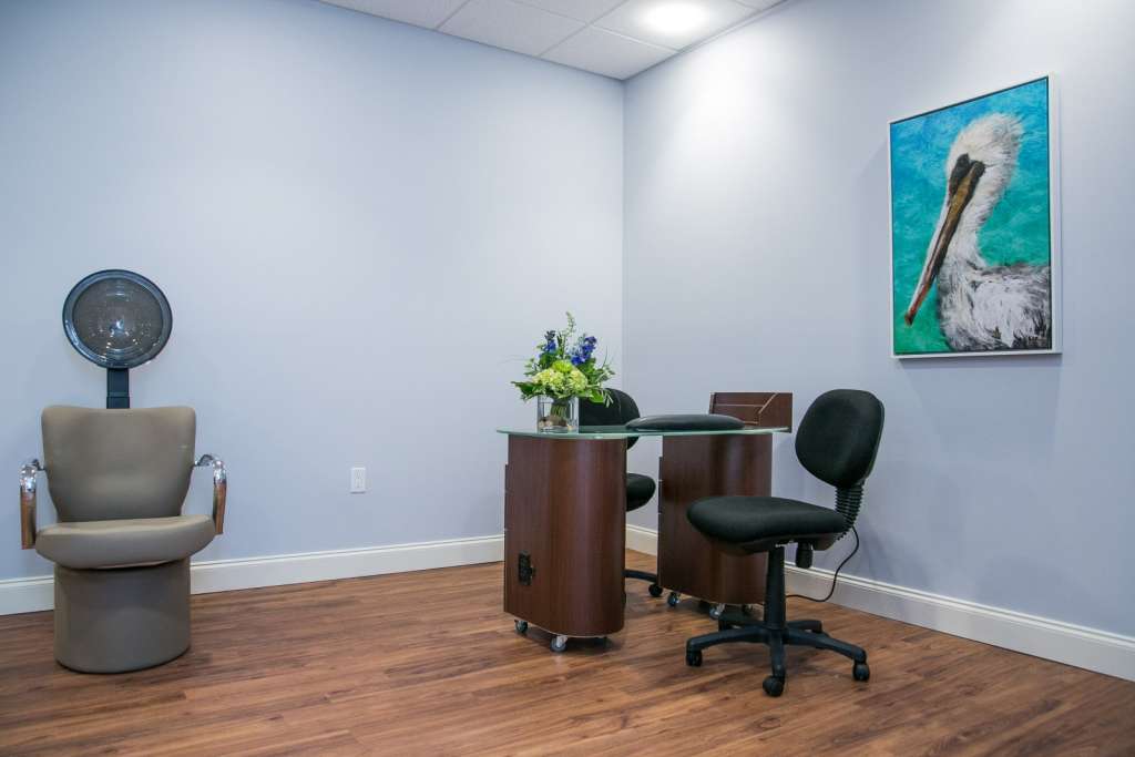 Grand Oaks Palm City Salon