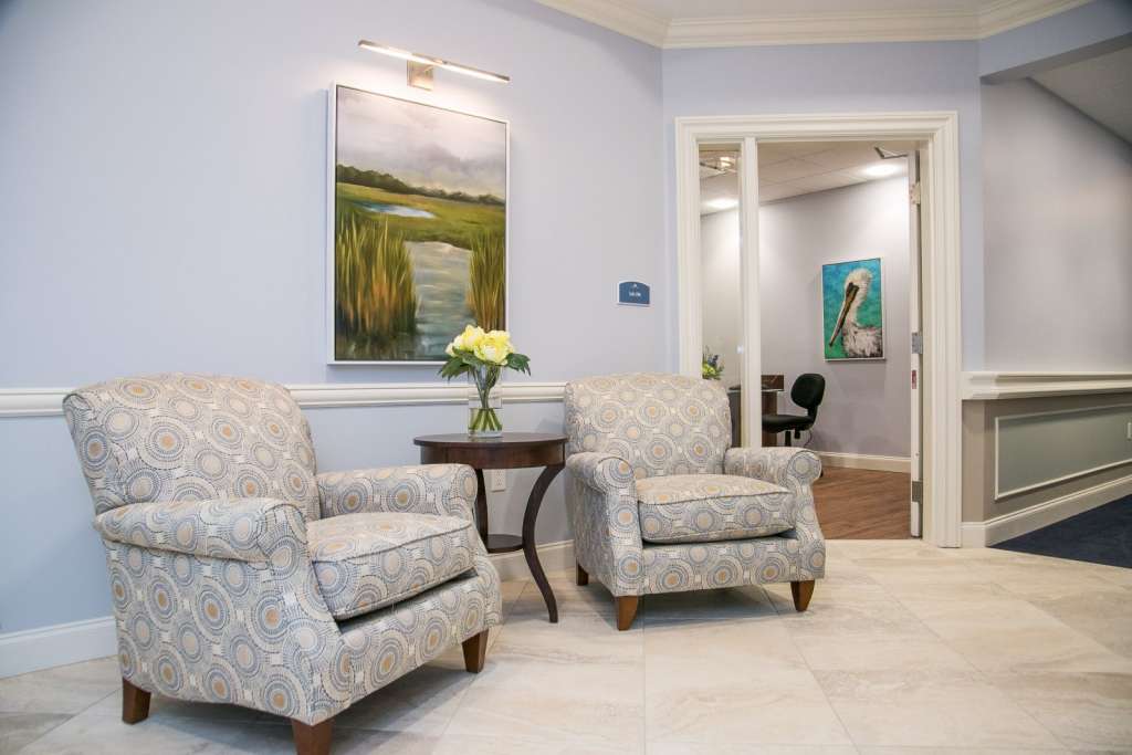 Grand Oaks Palm City Sitting Area