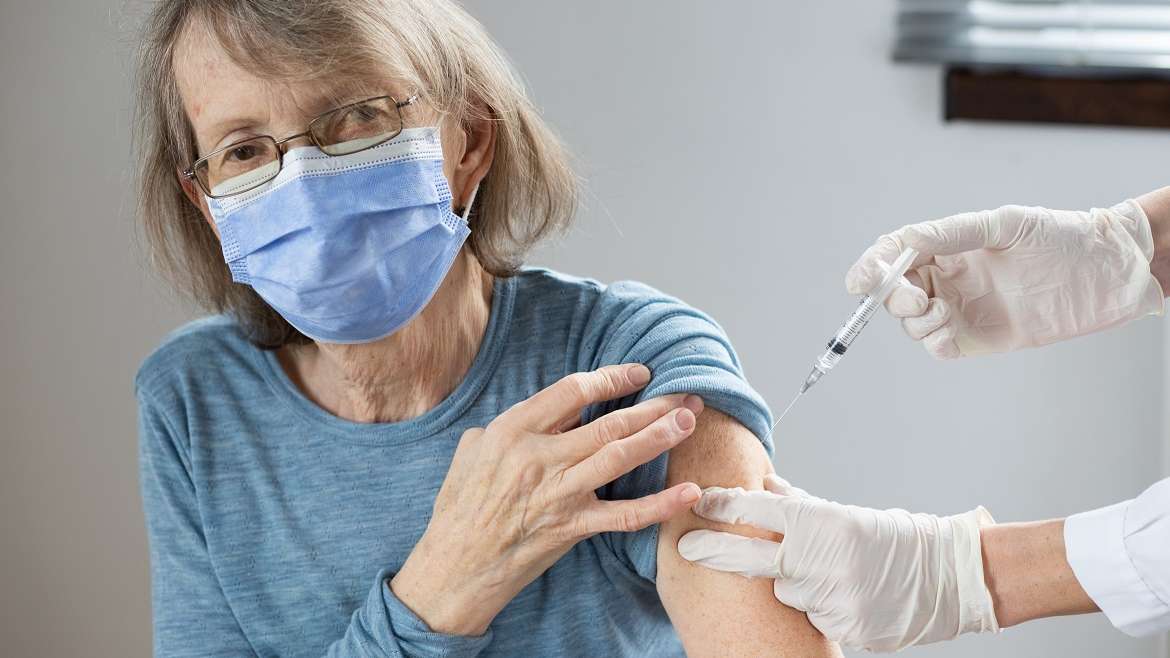 Residents of Grand Oaks Palm City Receive COVID-19 Vaccine