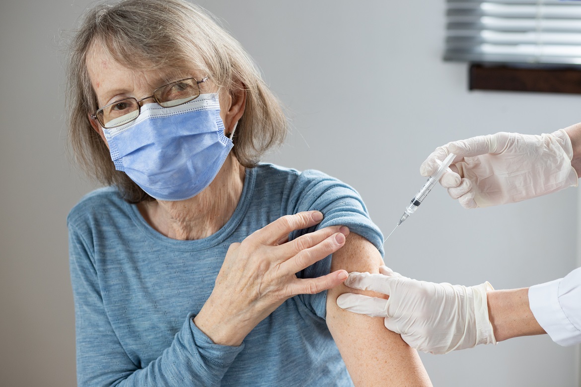 Residents of Grand Oaks Palm City Receive COVID-19 Vaccine